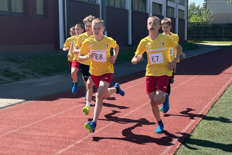 ŚWIĘTO LEKKOATLETYKI W ,,DWÓJCE”